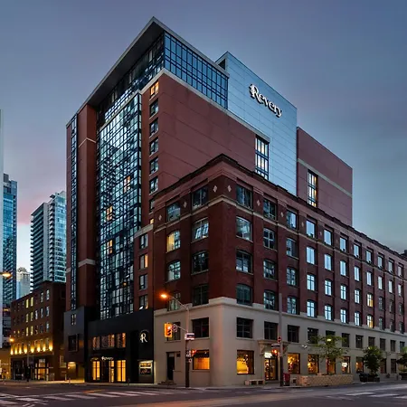 Revery Toronto Downtown, Curio Collection By Hilton